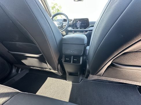 Used 2026 Chevrolet Equinox LT w/ Convenience Package II AWD/4WD image 27