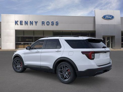 New 2026 Ford Explorer ST-Line w/ ST-Line Street Pack image 5