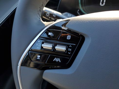 New 2025 Kia Niro EX image 26