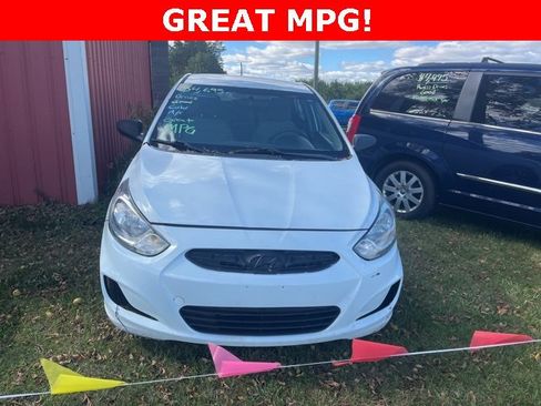 Used 2014 Hyundai Accent GS image 2