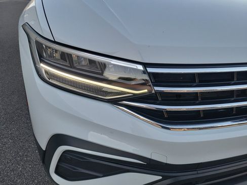 Certified 2022 Volkswagen Tiguan SE image 27