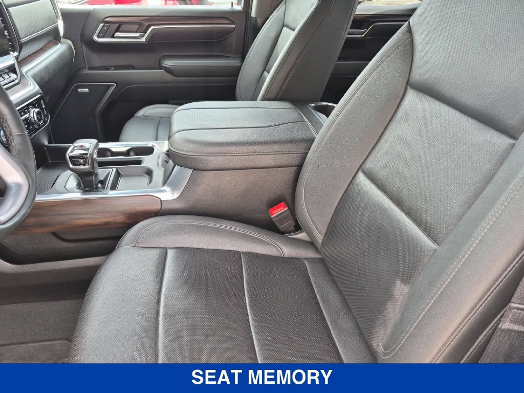 Used 2025 GMC Sierra 1500 SLT w/ SLT Premium Package AWD/4WD image 14