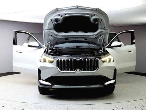 Used 2025 BMW X1 xDrive28i w/ Convenience Package image 2