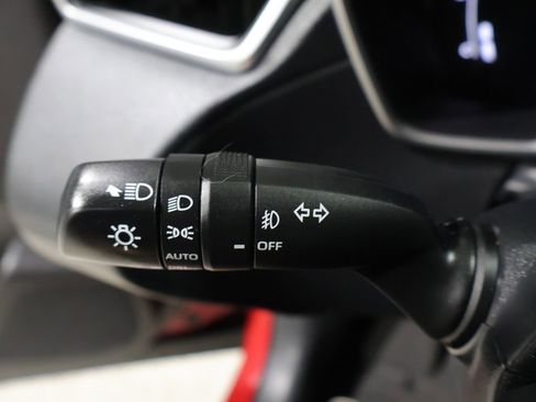 Used 2023 Toyota Corolla Cross XLE w/ Convenience Package AWD/4WD image 40