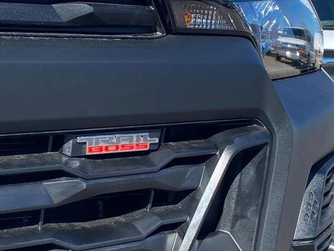 New 2026 Chevrolet Colorado Trail Boss AWD/4WD image 9
