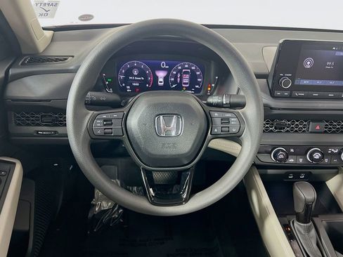 Used 2025 Honda Accord LX image 11