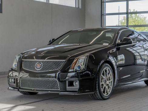 Used 2011 Cadillac CTS V w/ Wood Trim Package RWD image 25