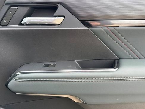 New 2026 GMC Acadia AT4 w/ Luxury Package image 21