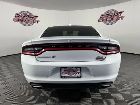 Used 2022 Dodge Charger SXT image 6