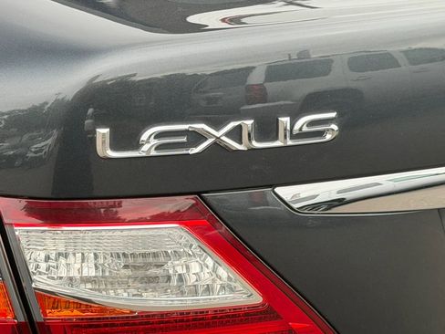 Used 2010 Lexus LS 460 L RWD image 12