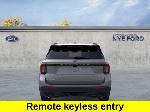 New 2026 Ford Explorer Active image 7