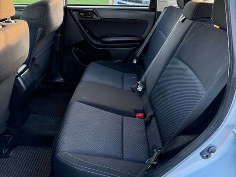 Used 2017 Subaru Forester 2.5i w/ Alloy Wheel Package image 10