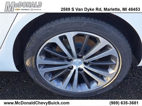 Used 2019 Buick Regal Preferred w/ Driver Confidence Package I image 25