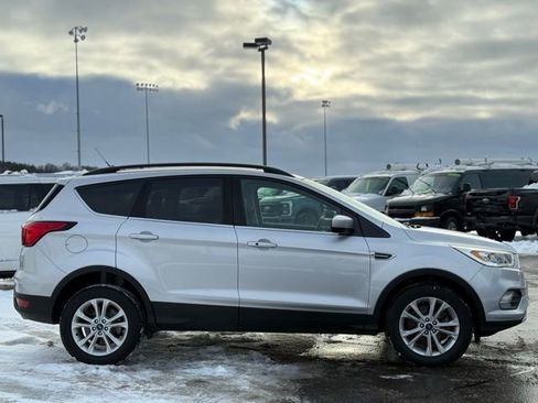 Used 2019 Ford Escape SEL image 36