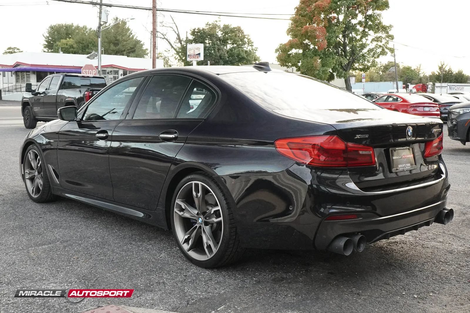 Used 2018 BMW M550i xDrive AWD/4WD image 5