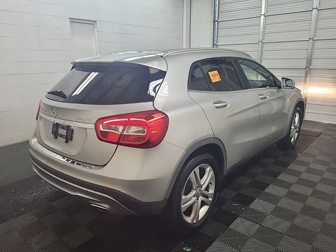 Used 2017 Mercedes-Benz GLA 250 4MATIC image 6