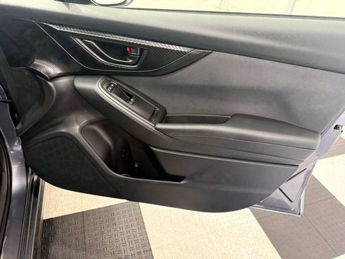 Used 2021 Subaru Crosstrek 2.0i Premium image 21