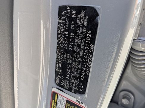 Used 2018 Kia Stinger GT1 RWD image 20
