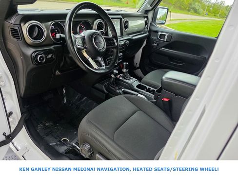 Used 2018 Jeep Wrangler Unlimited Sahara AWD/4WD image 25