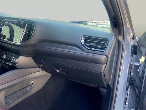 Used 2025 Dodge Durango R/T AWD/4WD image 18