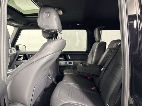 Used 2025 Mercedes-Benz G 550 image 22