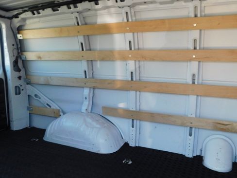 Used 2024 GMC Savana 2500 w/ Driver Convenience Package image 22