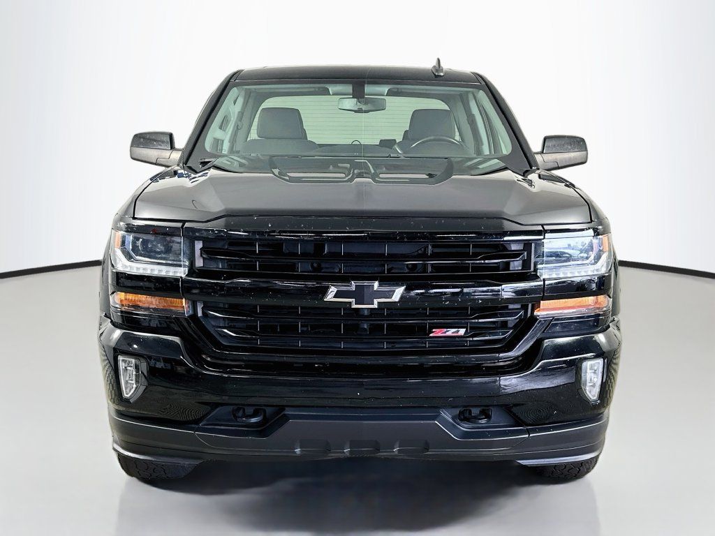 Used 2017 Chevrolet Silverado 1500 LT w/ Midnight Edition AWD/4WD image 2
