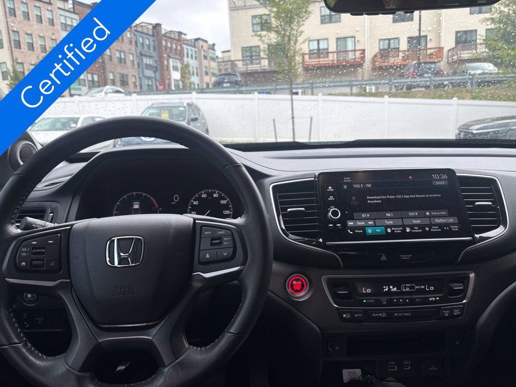 Certified 2025 Honda Ridgeline RTL image 11
