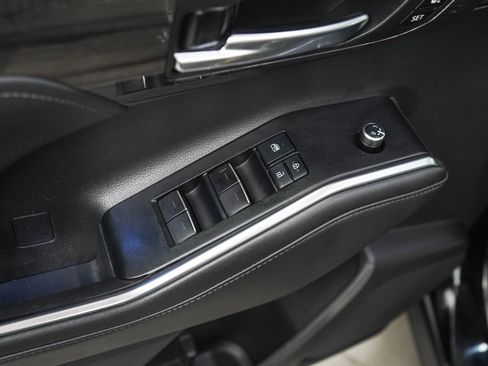Used 2020 Toyota Highlander Limited AWD/4WD image 21