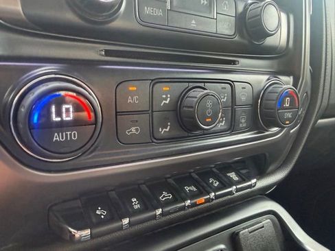 Used 2016 GMC Sierra 2500 SLT w/ All-Terrain HD Package AWD/4WD image 29