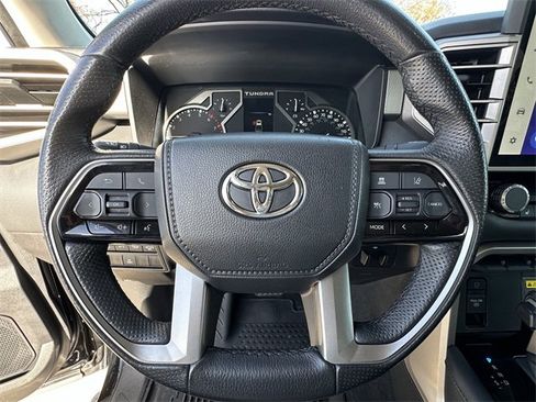 Used 2023 Toyota Tundra Limited image 12