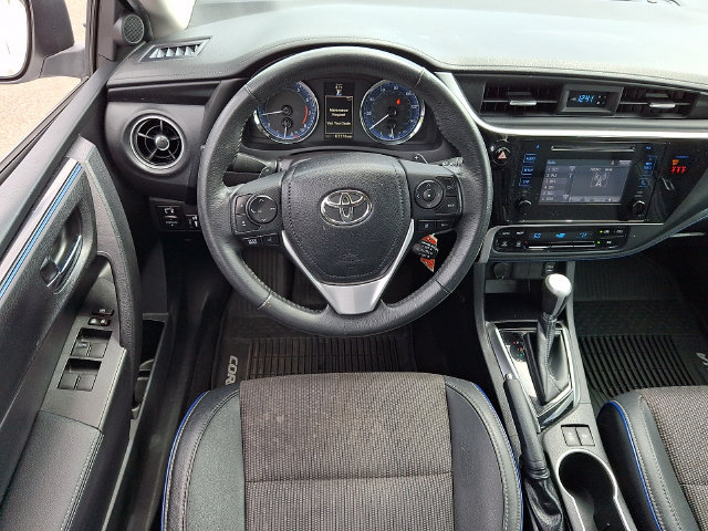 Used 2018 Toyota Corolla SE FWD image 11