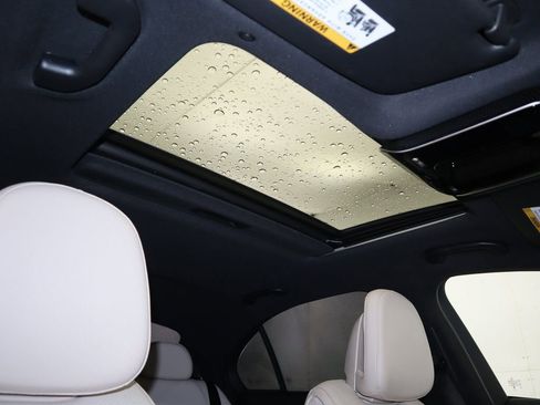 Certified 2024 Mercedes-Benz C 300 4MATIC Sedan image 18