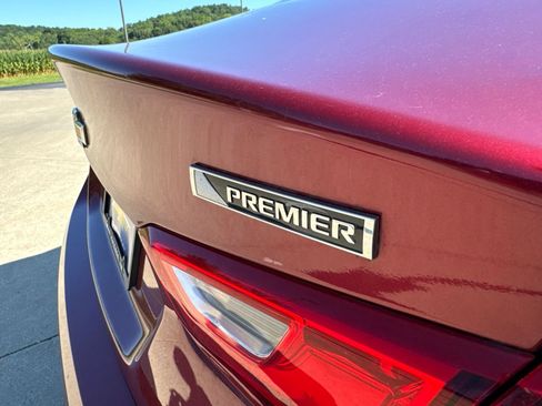 Used 2017 Chevrolet Malibu Premier w/ Premier Sun and Wheel Package FWD image 7