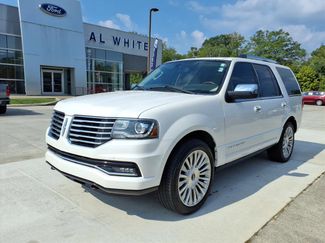 Used 2017 Lincoln Navigator Reserve image 1
