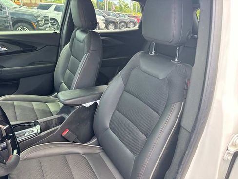 Used 2022 Chevrolet TrailBlazer RS FWD image 26