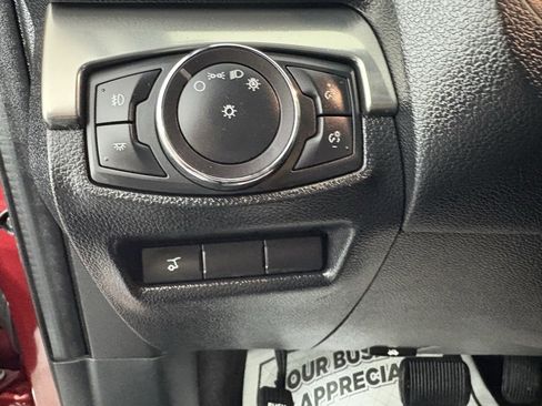 Used 2018 Ford Explorer XLT w/ Equipment Group 201A image 16