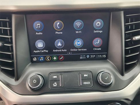 Used 2023 GMC Acadia SLE w/ Driver Convenience Package image 16