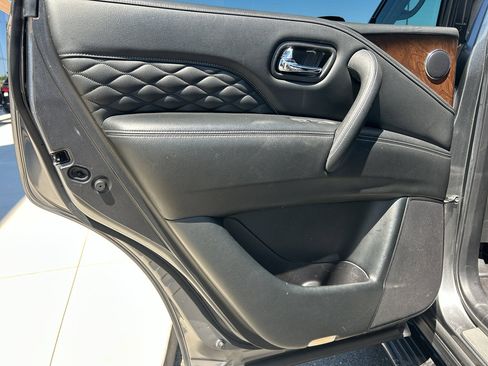 Used 2019 INFINITI QX80 Luxe w/ 22" Wheel Package image 18