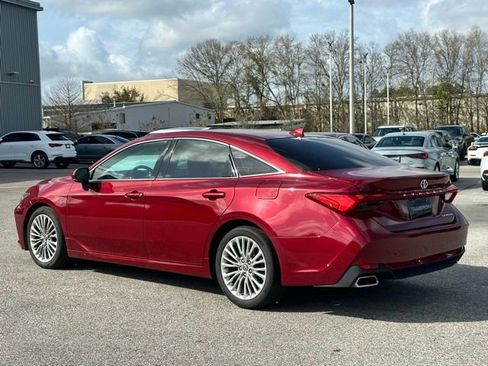 Used 2019 Toyota Avalon Limited image 26