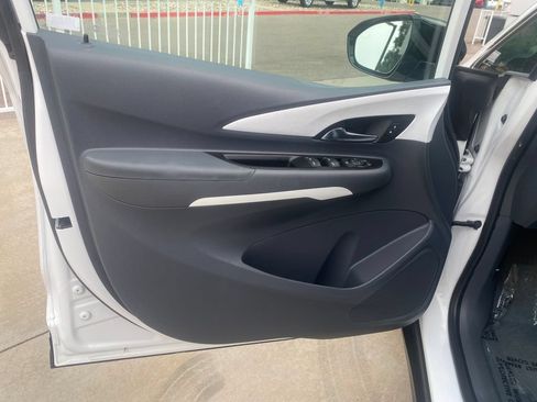 Used 2019 Chevrolet Bolt LT FWD image 10