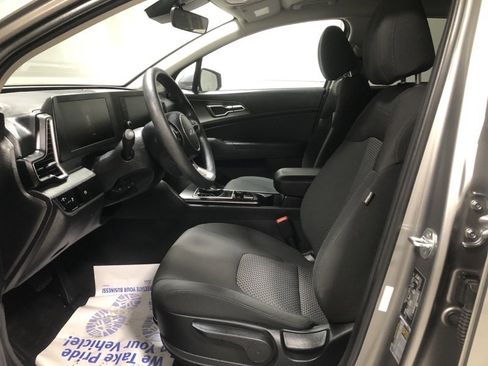 Certified 2023 Kia Sportage LX image 17