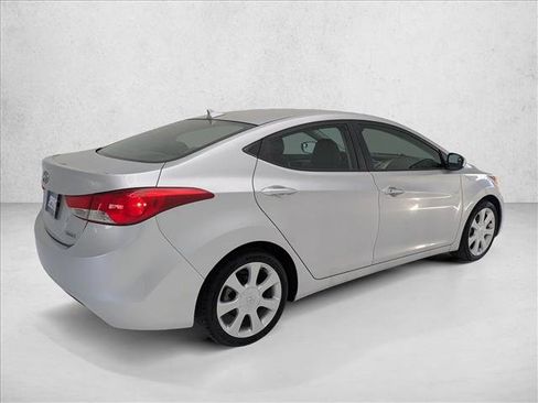 Used 2012 Hyundai Elantra Limited w/ Technology Pkg 5 image 5