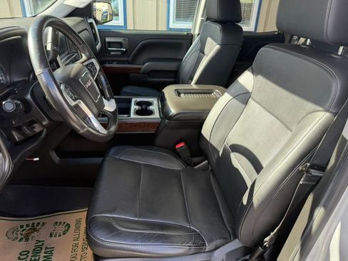Used 2018 GMC Sierra 2500 SLT w/ Driver Alert Package image 7