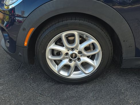 Used 2016 MINI Cooper 2-Door Hardtop image 8