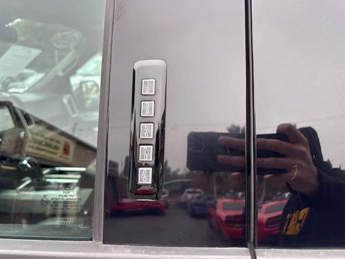 Used 2018 Ford F150 Lariat w/ Equipment Group 502A Luxury image 32