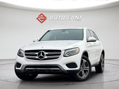 Used 2018 Mercedes-Benz GLC 350e 4MATIC image 1