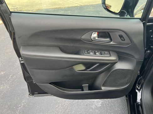 New 2026 Chrysler Pacifica Select image 15