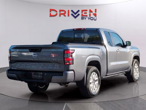 Used 2023 Nissan Frontier SV w/ SV Convenience Package image 6