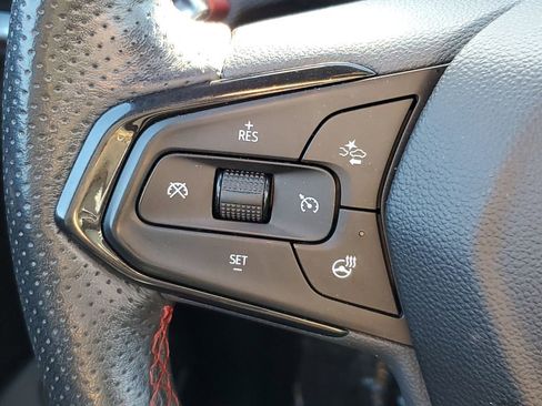 Used 2022 Chevrolet TrailBlazer RS w/ Sun and Liftgate Package image 14